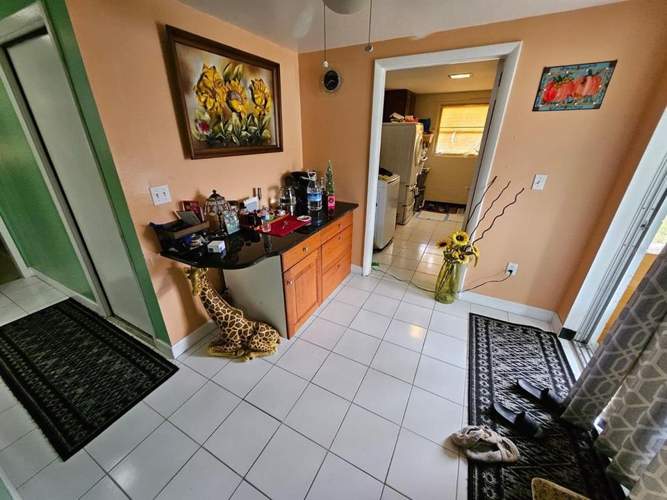 For Sale: $377,900 (3 beds, 2 baths, 1487 Square Feet)