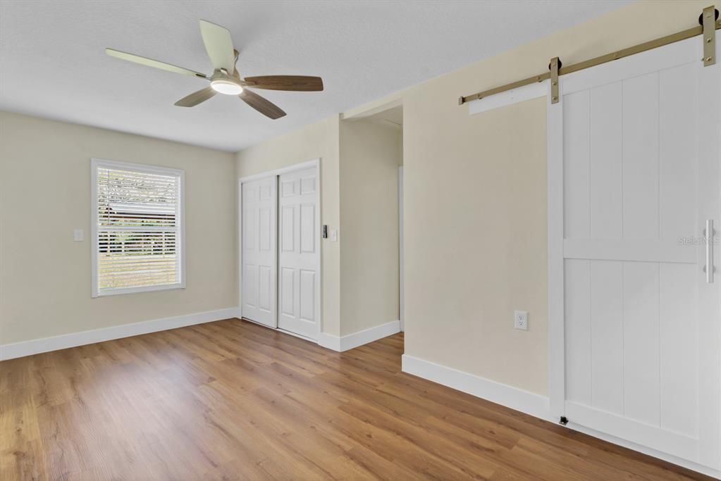 На продажу: $324,999 (3 спален, 2 ванн, 1536 Квадратных фут)