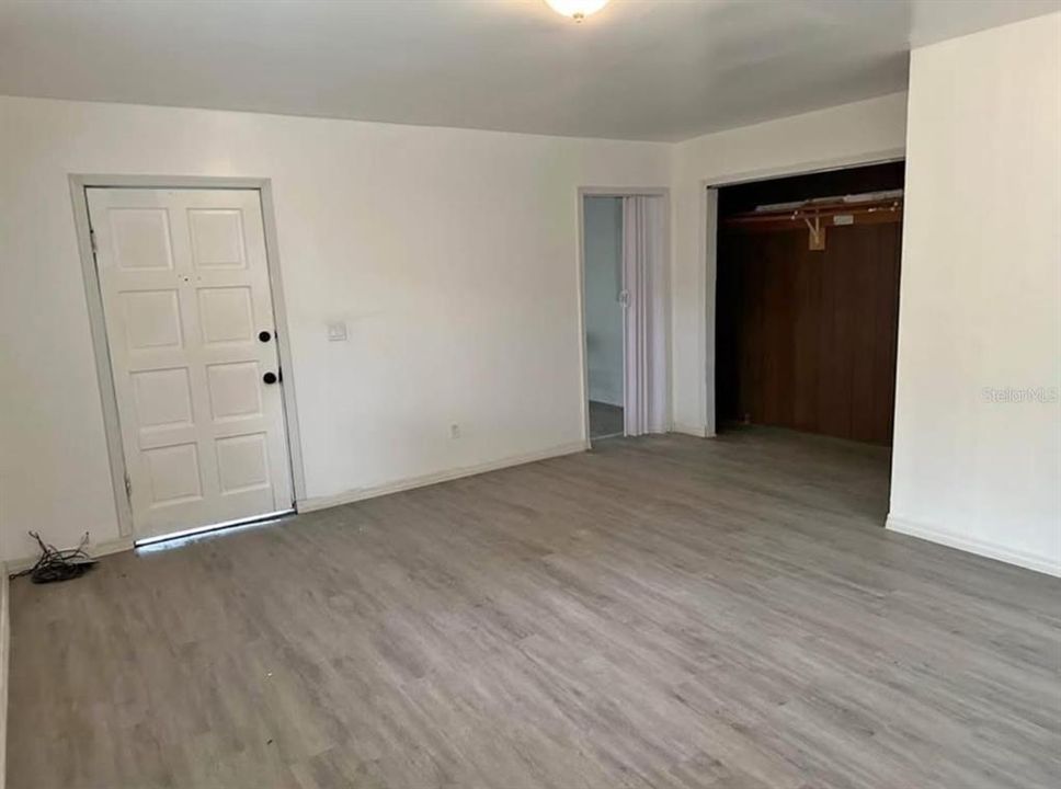 For Rent: $2,200 (4 beds, 2 baths, 1556 Square Feet)