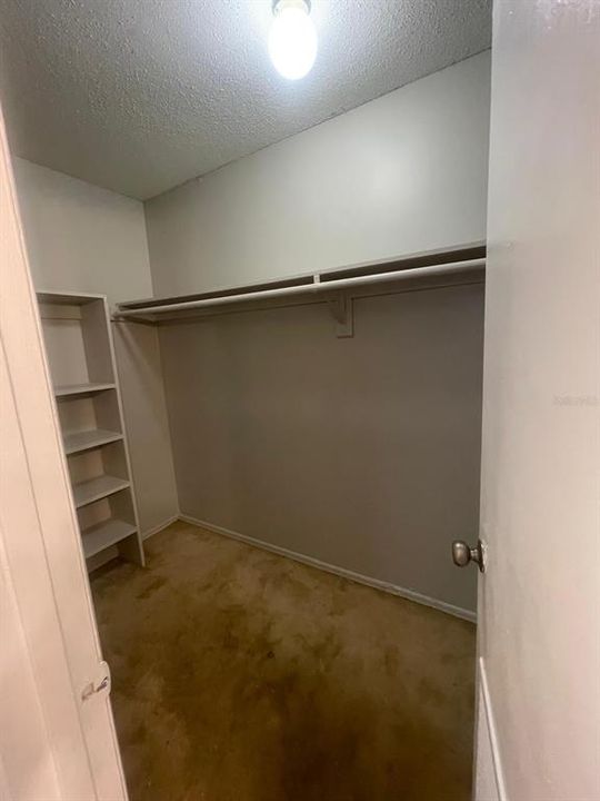 For Rent: $1,175 (1 beds, 1 baths, 550 Square Feet)