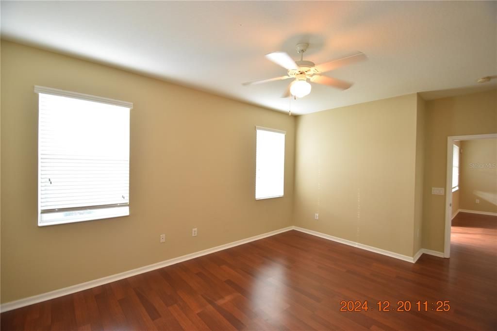 For Rent: $2,350 (3 beds, 2 baths, 2048 Square Feet)