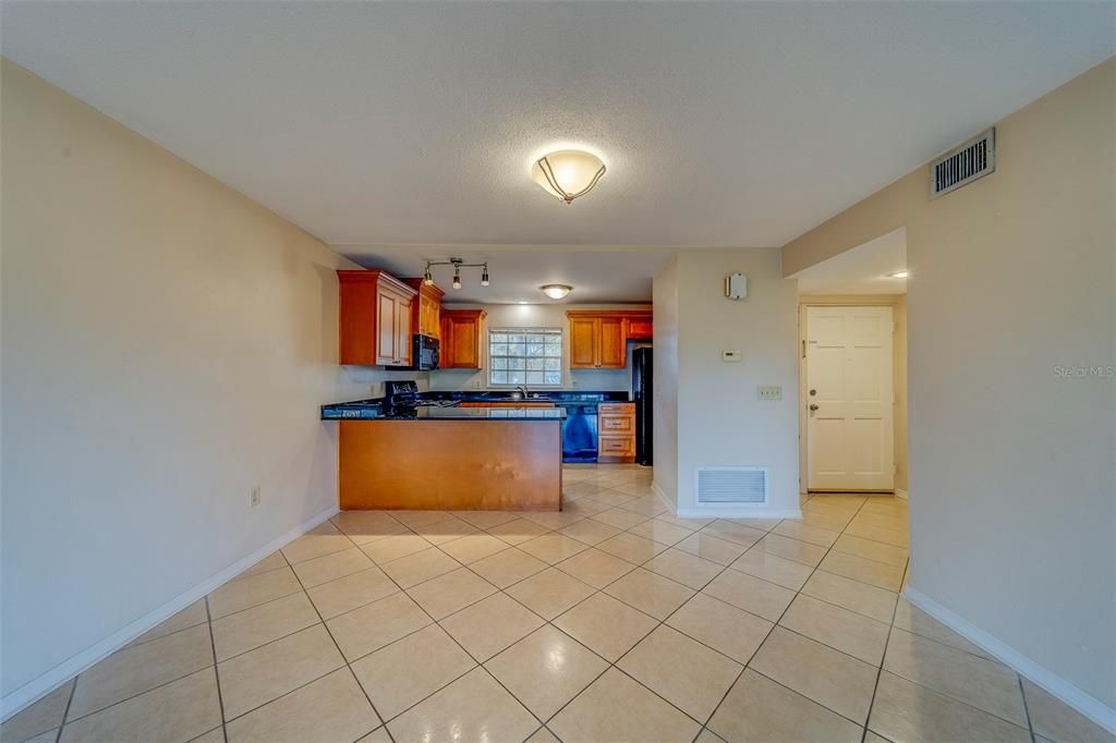 For Rent: $2,000 (2 beds, 2 baths, 1278 Square Feet)