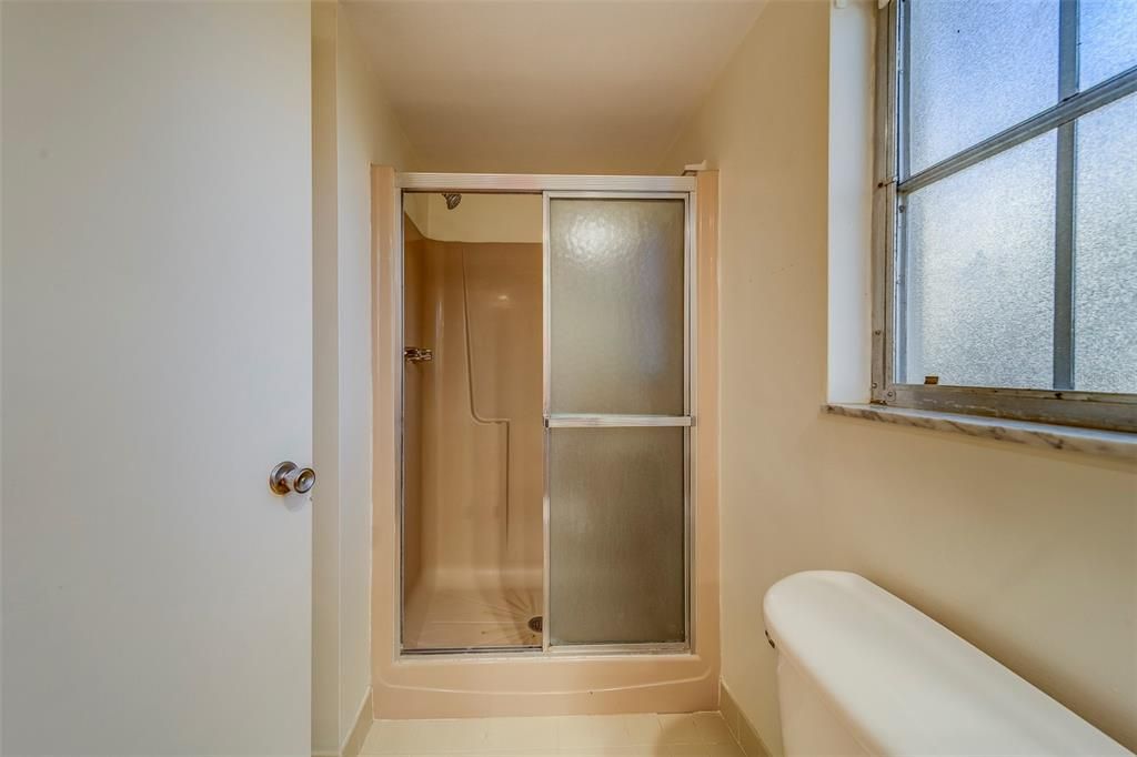 For Rent: $2,000 (2 beds, 2 baths, 1278 Square Feet)