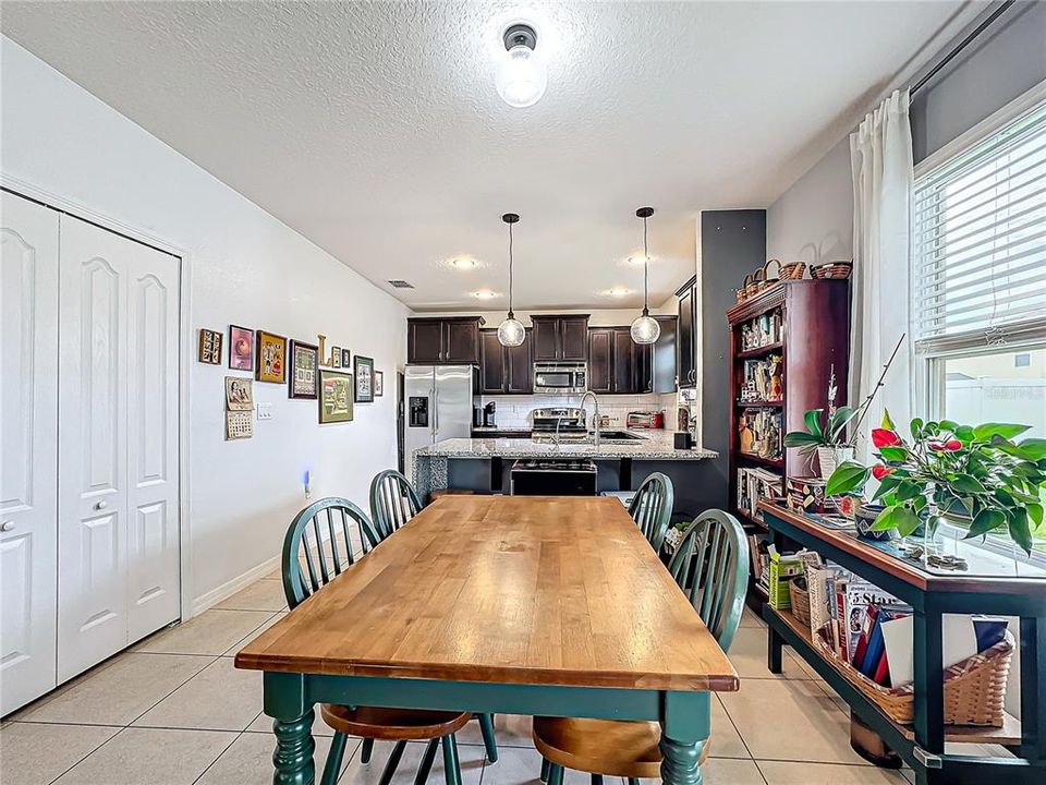 For Sale: $379,900 (3 beds, 2 baths, 1875 Square Feet)