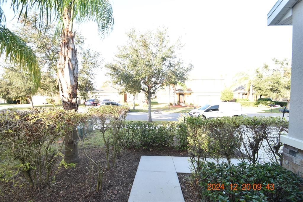 For Rent: $2,595 (4 beds, 2 baths, 2366 Square Feet)