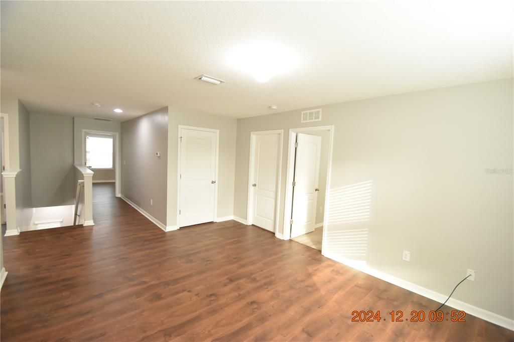 For Rent: $2,595 (4 beds, 2 baths, 2366 Square Feet)