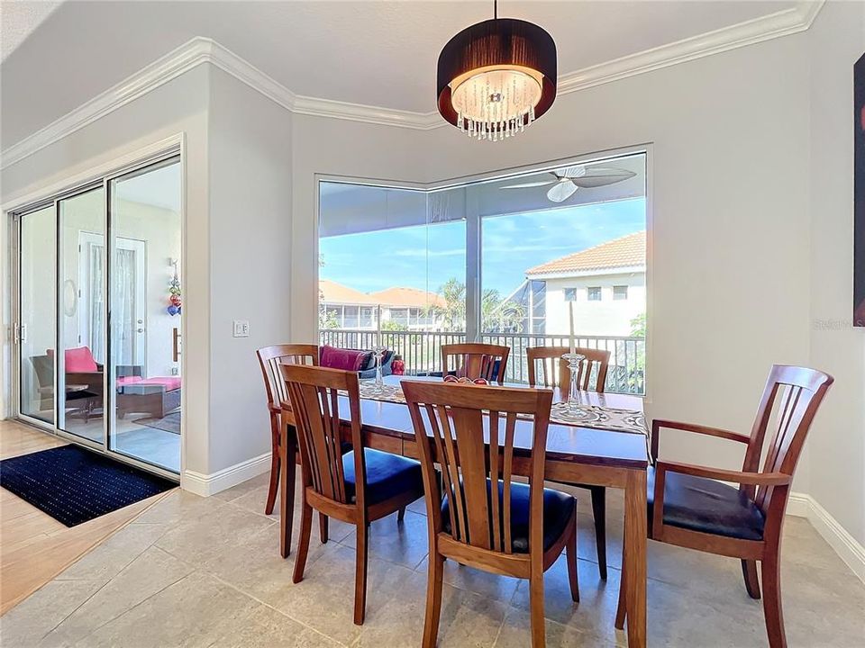 Breakfast Nook with aquarium glass