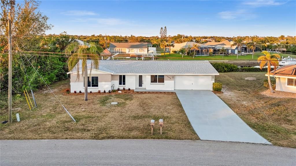 For Sale: $525,000 (3 beds, 2 baths, 1252 Square Feet)