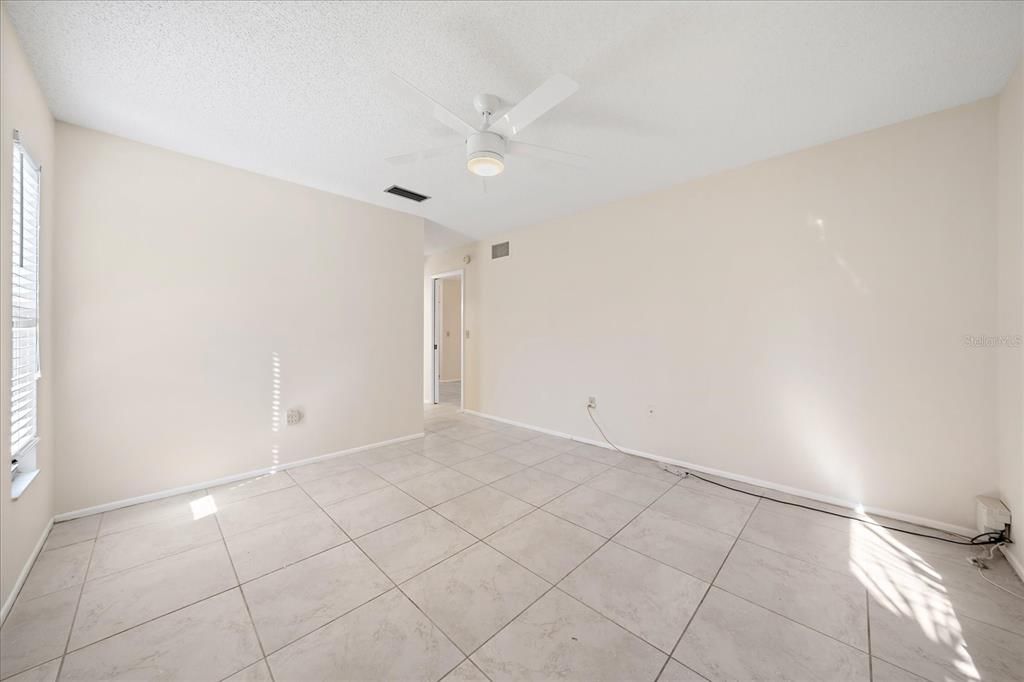 For Sale: $285,000 (2 beds, 2 baths, 1504 Square Feet)