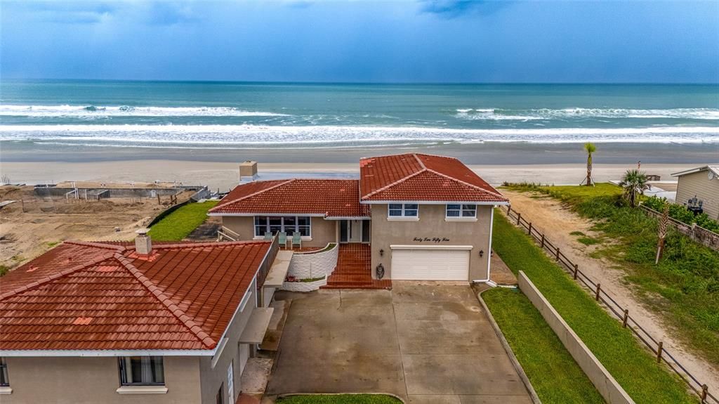 合同活跃: $1,925,000 (6 贝兹, 5 浴室, 4236 平方英尺)