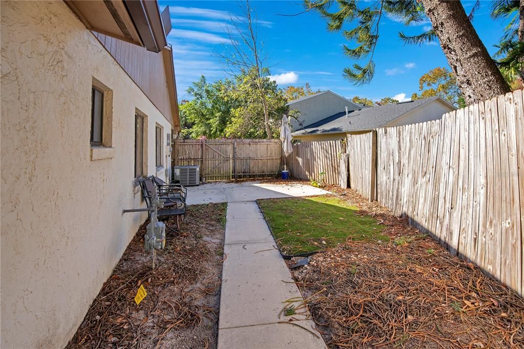 For Sale: $325,000 (4 beds, 2 baths, 1778 Square Feet)