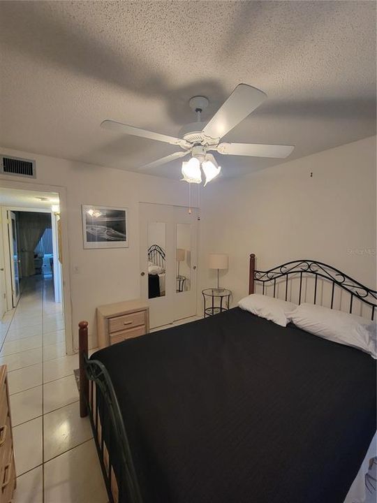 For Rent: $1,700 (2 beds, 2 baths, 1100 Square Feet)