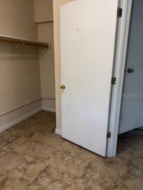 For Rent: $1,400 (3 beds, 1 baths, 1017 Square Feet)