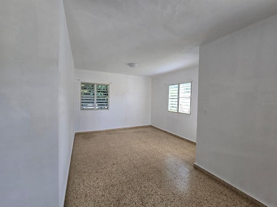 En Venta: $179,000 (3 camas, 1 baños, 800 Pies cuadrados)