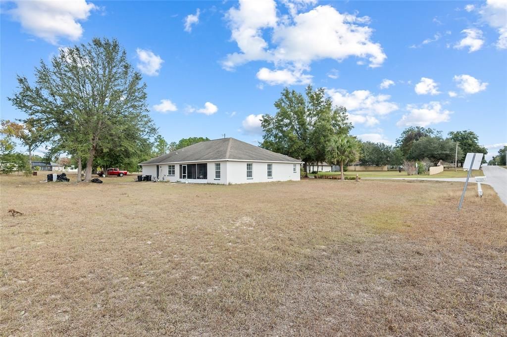 For Sale: $389,000 (3 beds, 2 baths, 2101 Square Feet)