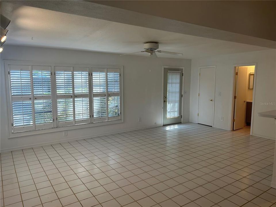 For Rent: $1,750 (1 beds, 2 baths, 850 Square Feet)