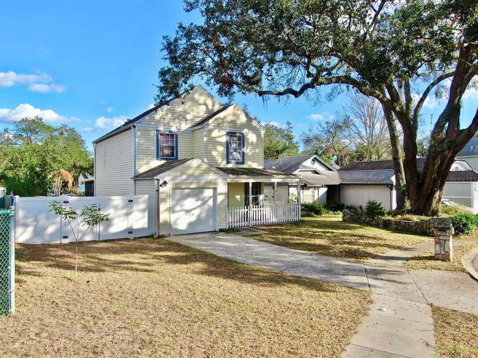 For Sale: $350,000 (3 beds, 2 baths, 1500 Square Feet)