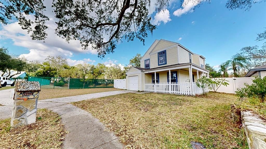 For Sale: $350,000 (3 beds, 2 baths, 1500 Square Feet)