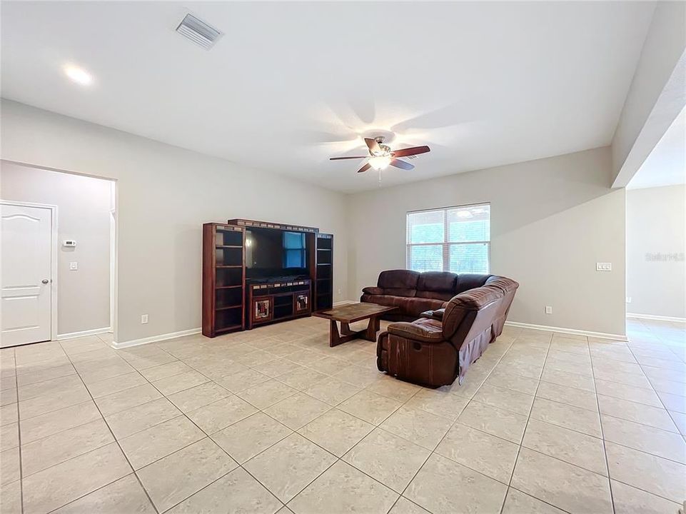 For Sale: $479,000 (4 beds, 2 baths, 2267 Square Feet)