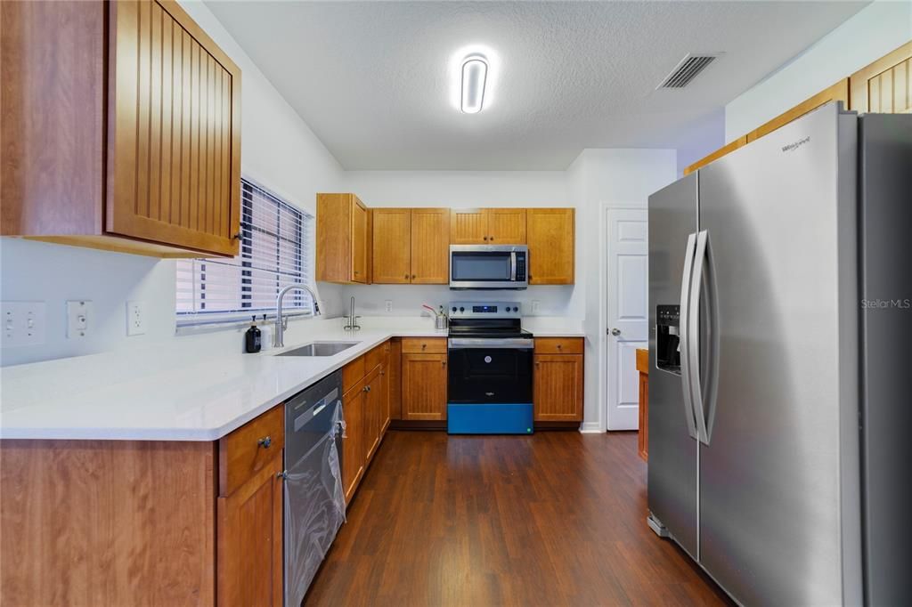 For Sale: $309,900 (3 beds, 2 baths, 1832 Square Feet)