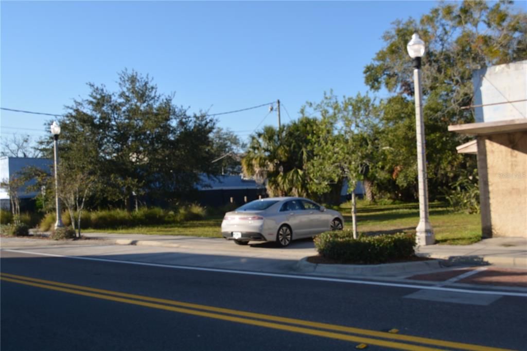 Driveway Entrance from Historic Goldsboro for off the road parking