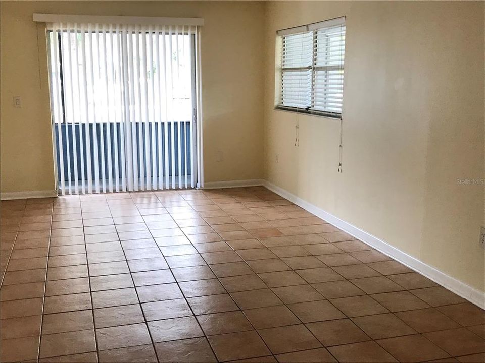 For Rent: $1,595 (2 beds, 2 baths, 962 Square Feet)