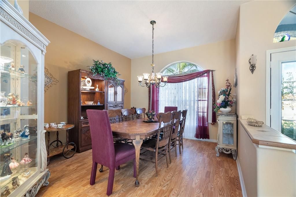 For Sale: $439,900 (3 beds, 2 baths, 2665 Square Feet)