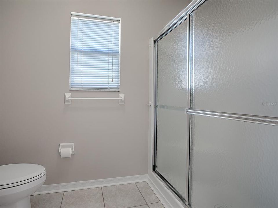 WALK-IN SHOWER