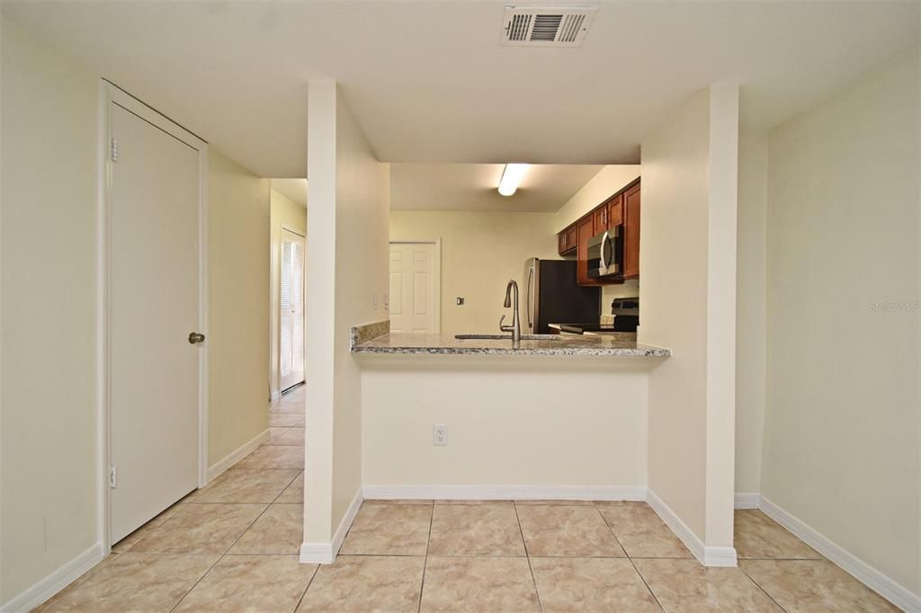 For Rent: $1,500 (2 beds, 1 baths, 995 Square Feet)