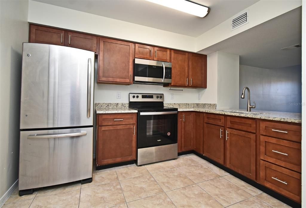 For Rent: $1,500 (2 beds, 1 baths, 995 Square Feet)