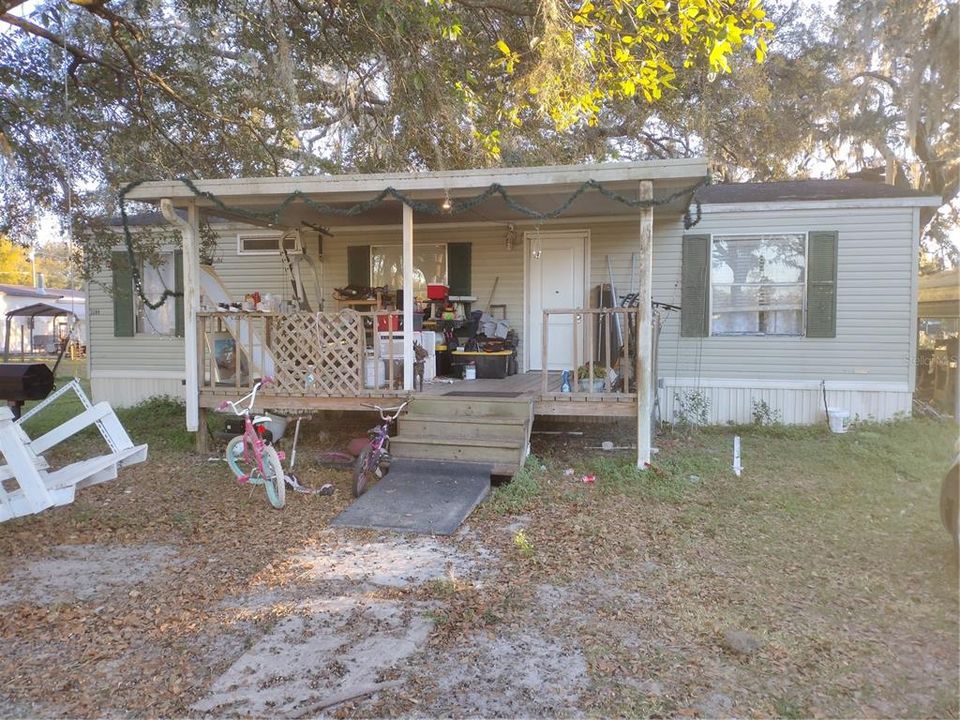 For Sale: $249,900 (3 beds, 2 baths, 960 Square Feet)