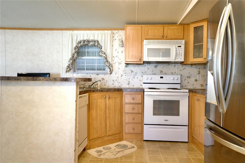 For Sale: $180,000 (2 beds, 2 baths, 1248 Square Feet)