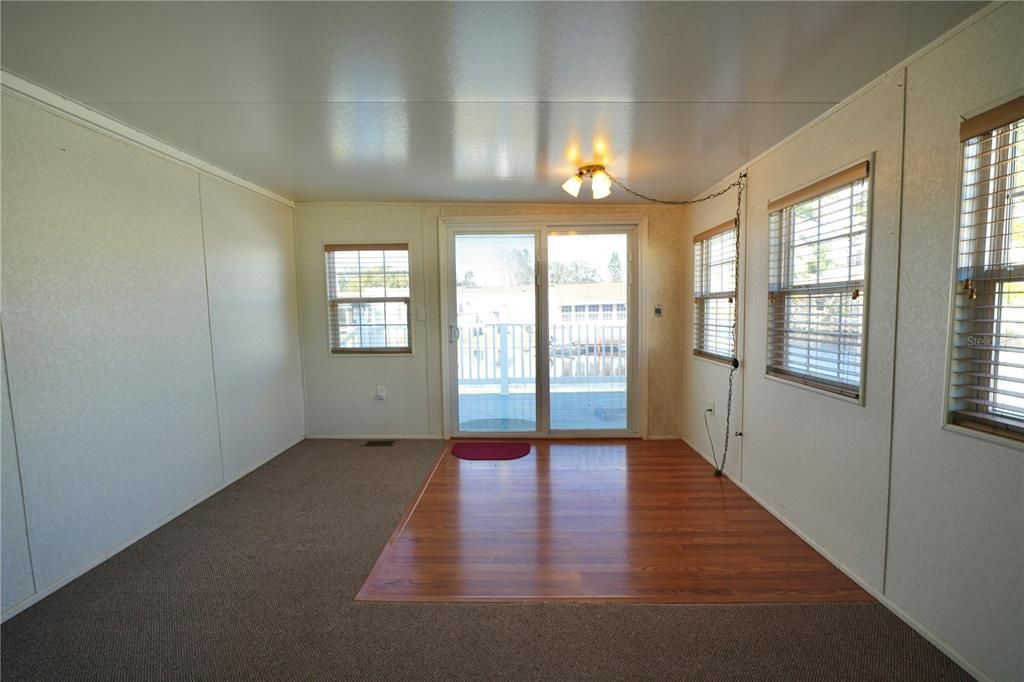 For Sale: $180,000 (2 beds, 2 baths, 1248 Square Feet)