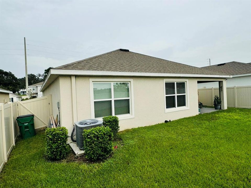 For Sale: $329,900 (3 beds, 2 baths, 1672 Square Feet)