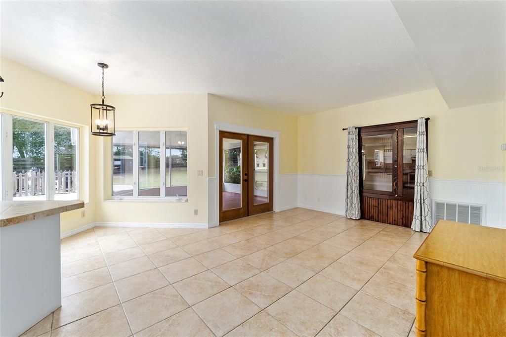 French doors that lead to pool/lanai