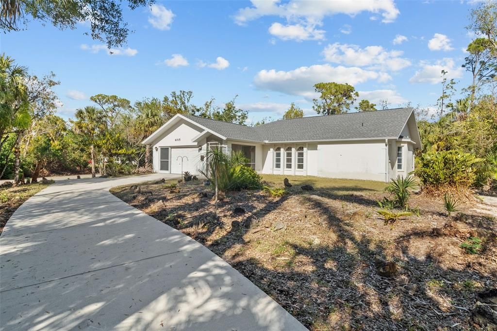 For Sale: $310,000 (3 beds, 2 baths, 1581 Square Feet)