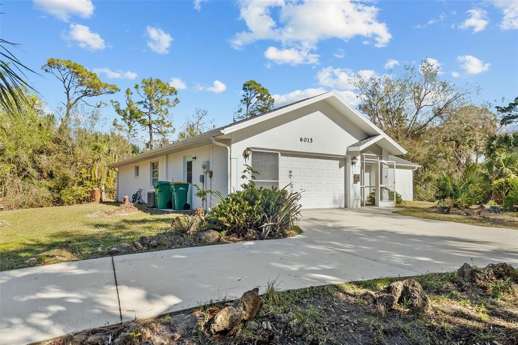 For Sale: $310,000 (3 beds, 2 baths, 1581 Square Feet)