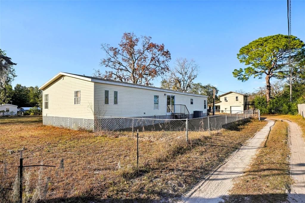 For Sale: $370,777 (3 beds, 2 baths, 1809 Square Feet)