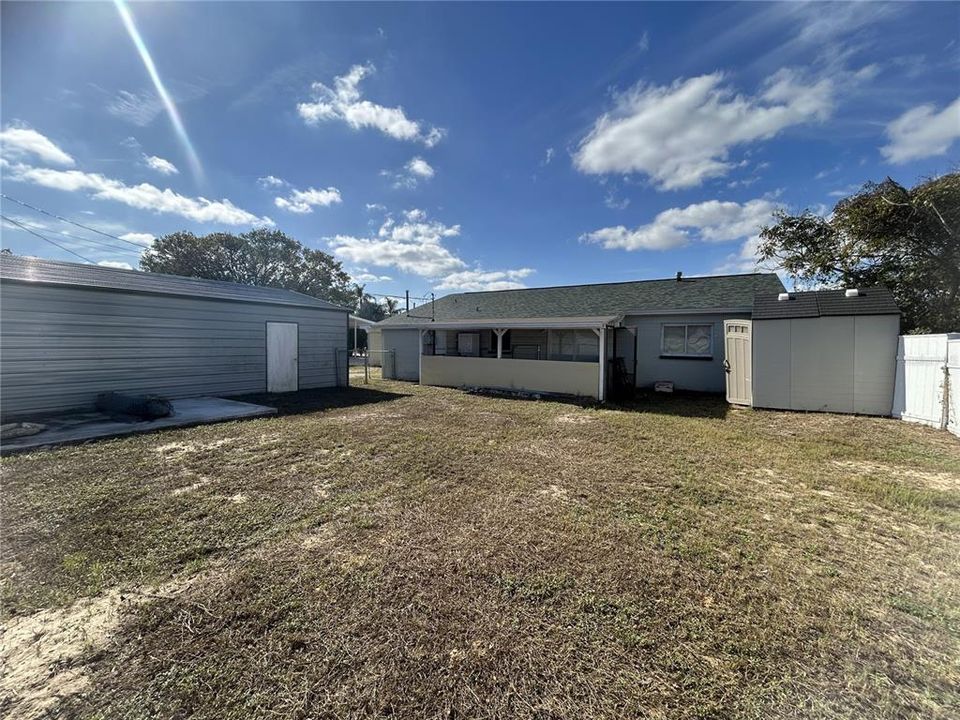 For Sale: $240,000 (3 beds, 2 baths, 1128 Square Feet)