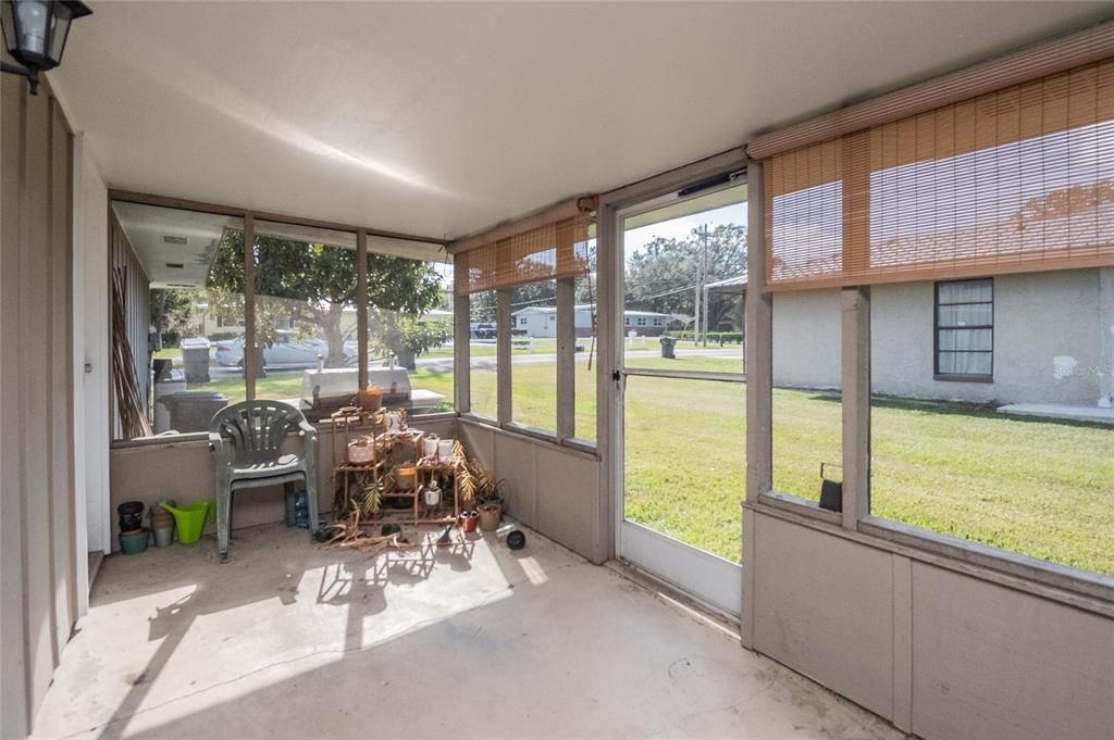 Covered - Screened Bach Porch