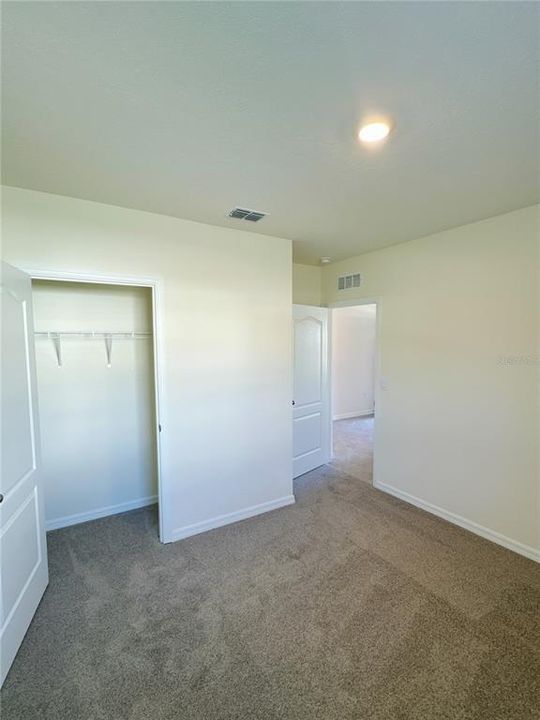 For Rent: $2,600 (4 beds, 2 baths, 1828 Square Feet)