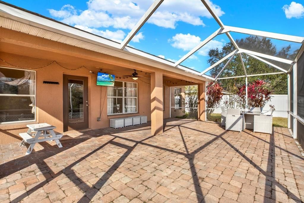 Screened-in Patio