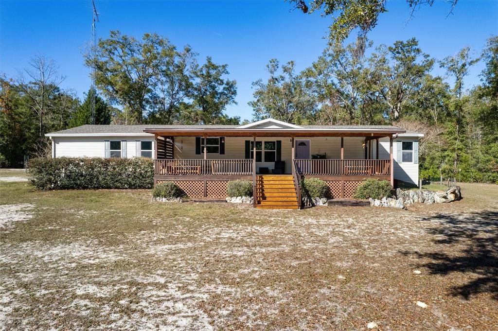 For Sale: $575,000 (3 beds, 2 baths, 2280 Square Feet)