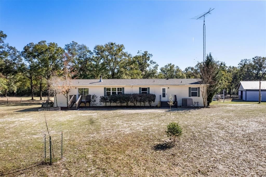 For Sale: $575,000 (3 beds, 2 baths, 2280 Square Feet)