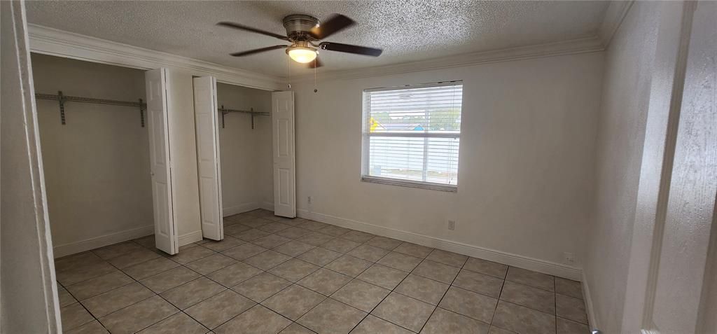 For Rent: $2,500 (3 beds, 2 baths, 1400 Square Feet)