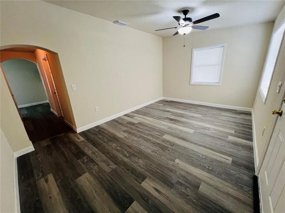 For Rent: $2,000 (2 beds, 2 baths, 936 Square Feet)