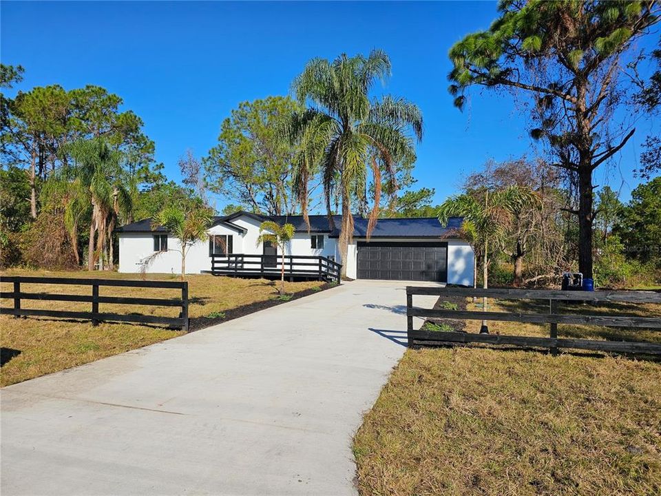 For Sale: $299,000 (3 beds, 2 baths, 1248 Square Feet)