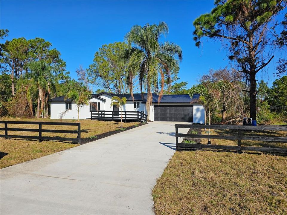 For Sale: $299,000 (3 beds, 2 baths, 1248 Square Feet)