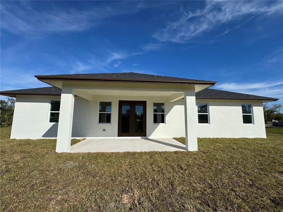 For Sale: $449,900 (4 beds, 2 baths, 2000 Square Feet)