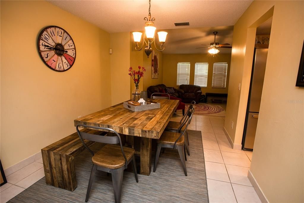 Previous Tenant Pic of Dining Area.  Recently Freshly Painted.